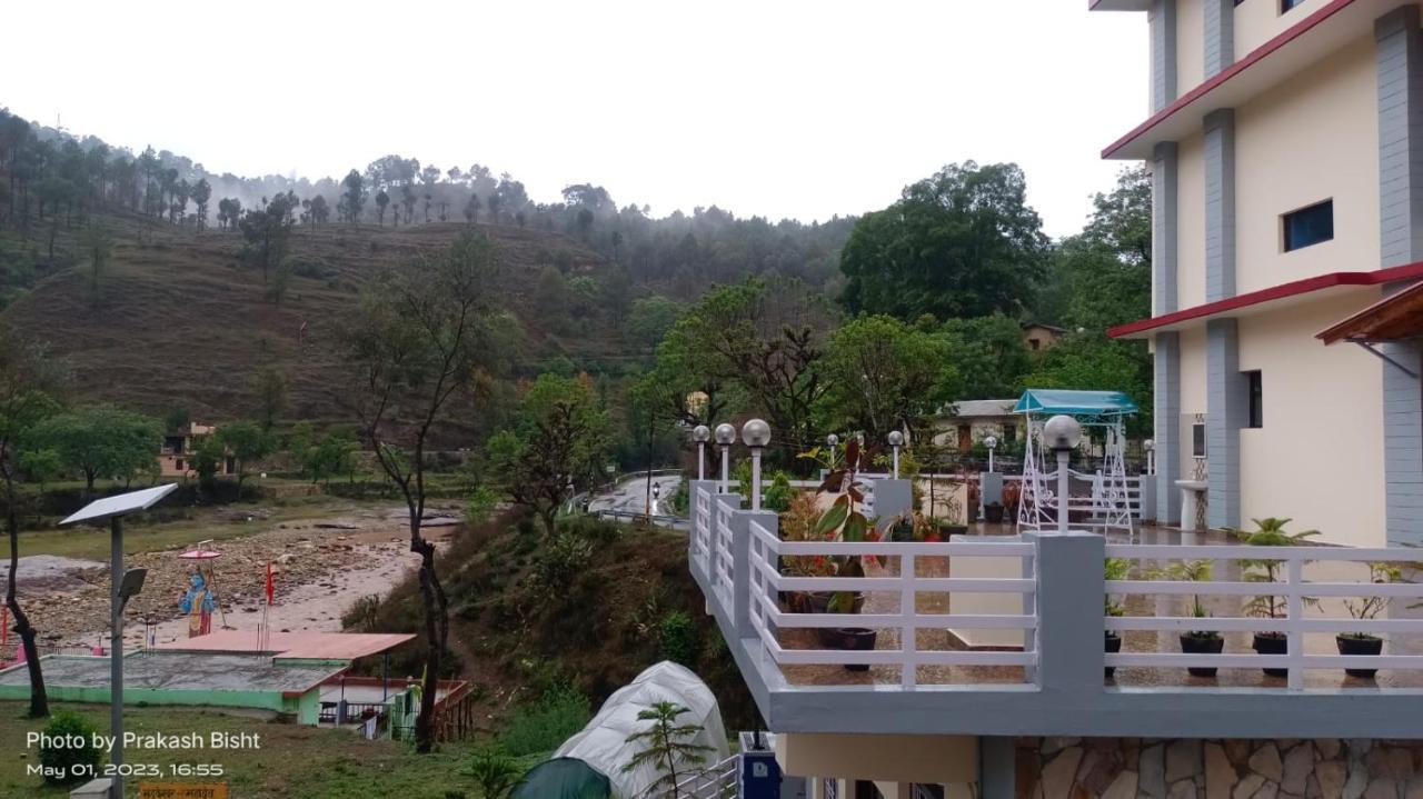 Shivalik River Retreat Almora Buitenkant foto