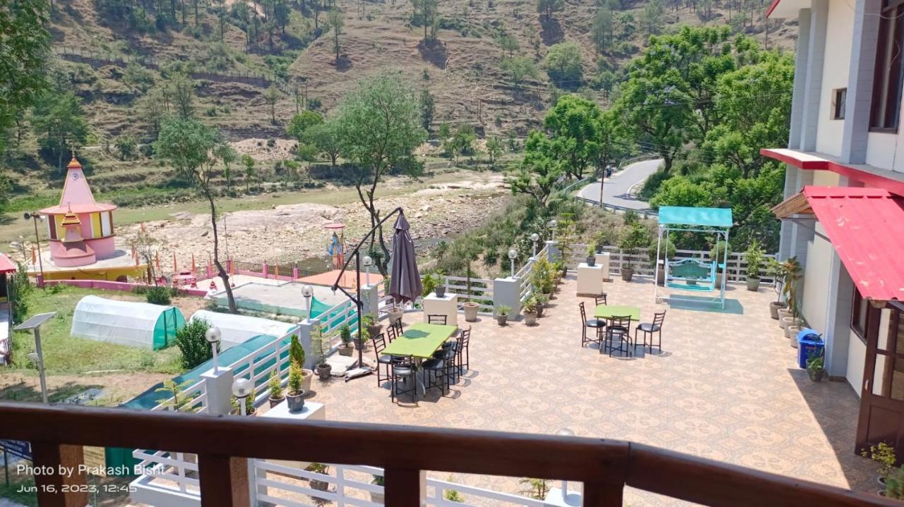 Shivalik River Retreat Almora Buitenkant foto