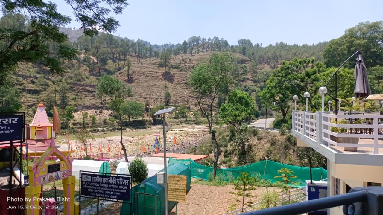 Shivalik River Retreat Almora Buitenkant foto
