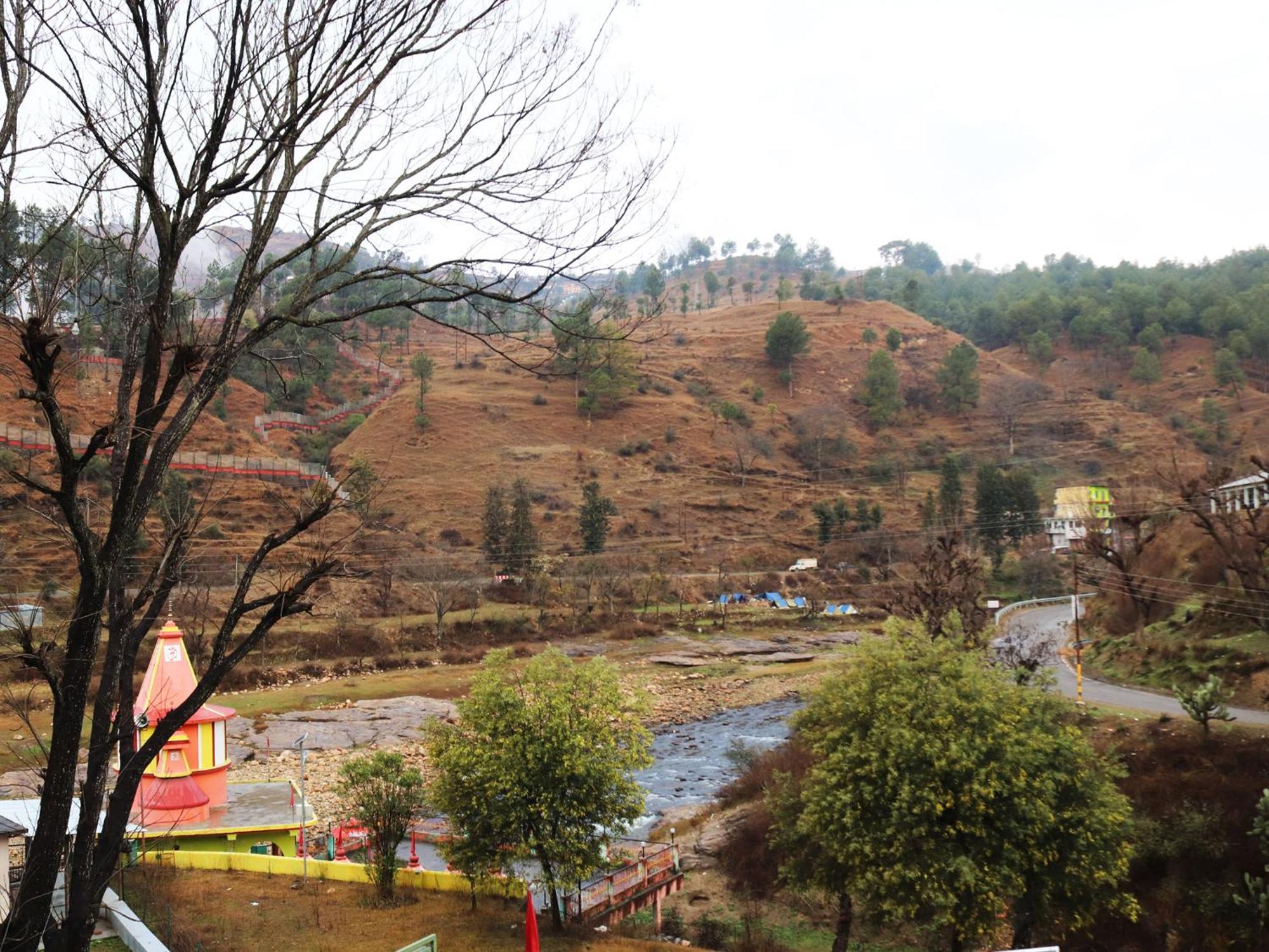Shivalik River Retreat Almora Buitenkant foto
