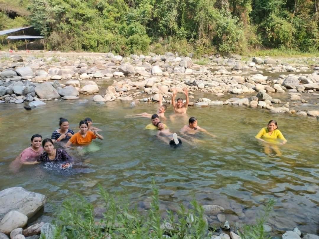 Shivalik River Retreat Almora Buitenkant foto